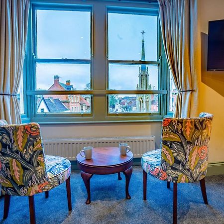 The Crown Hotel Гластонбери Экстерьер фото